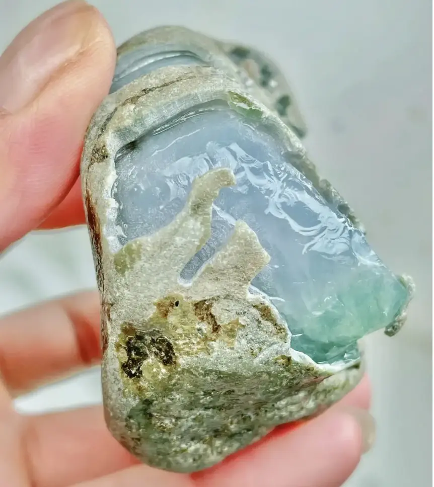 绿货翡翠的价钱为啥居高不下呢(绿货翡翠的价钱为啥居高不下呢图片) 第2张