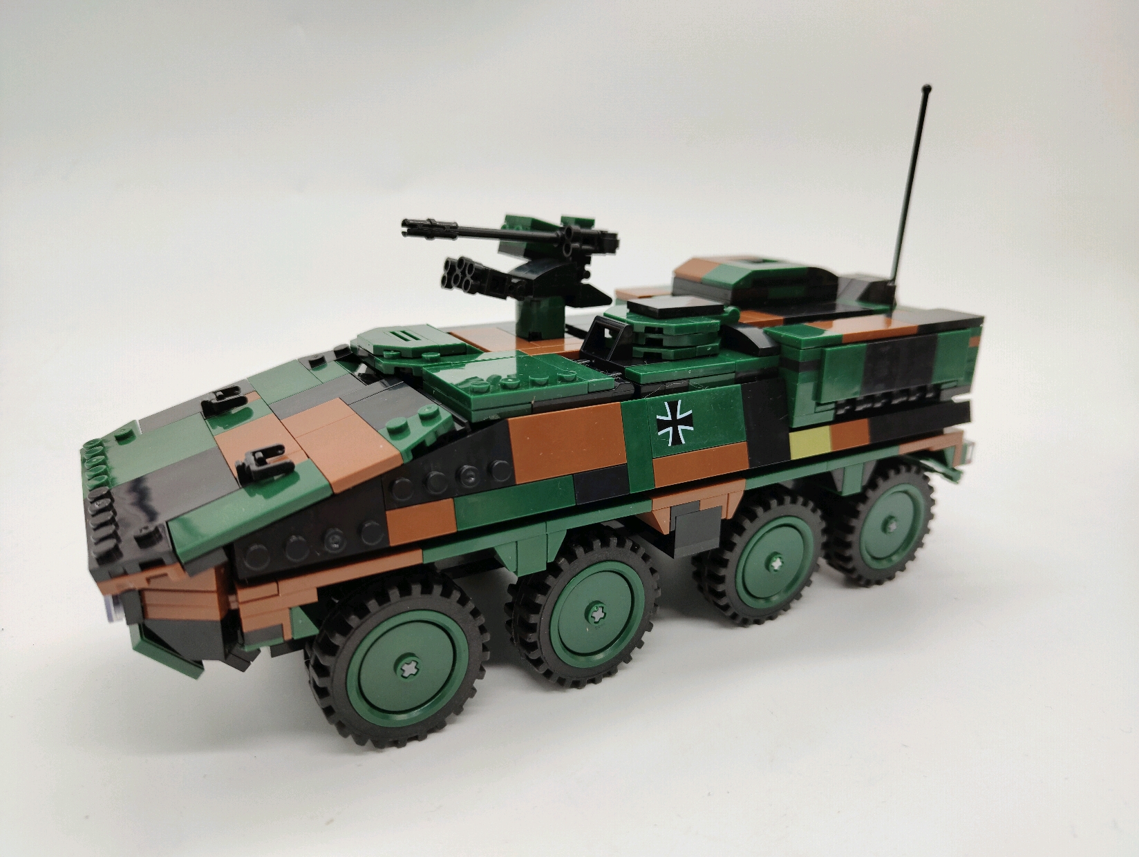 德国拳击手装甲车积木
