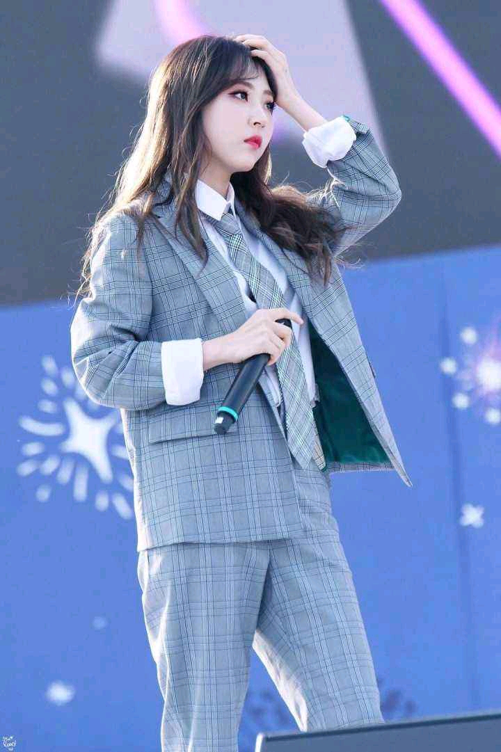 玟星西装终结者