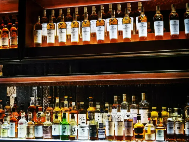 威士忌whisky的起源和发展简述重点小笔记 调酒师培训 哔哩哔哩 威士忌whisky的起源和发展简述重点小笔记 调酒师培训 哔哩哔哩