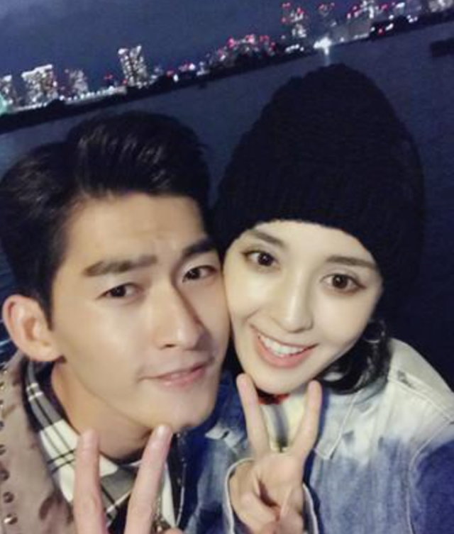 最终还是在2017年遗憾分手,此后张翰再也没有新恋情曝光