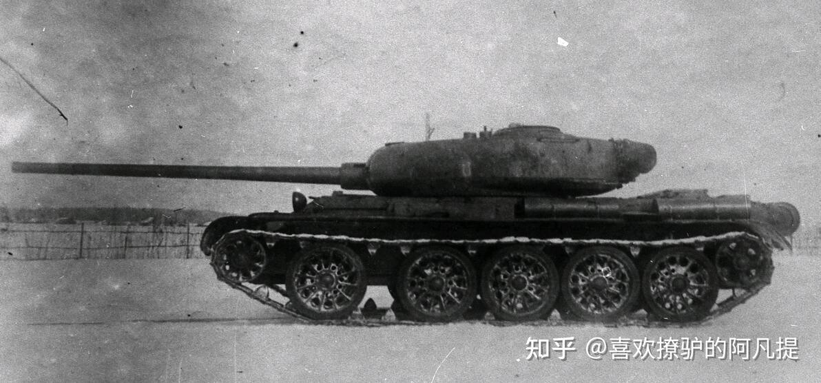 编号02：坦克篇02：苏联T-54主战坦克01：研发历程、研发细节 - 哔哩哔哩