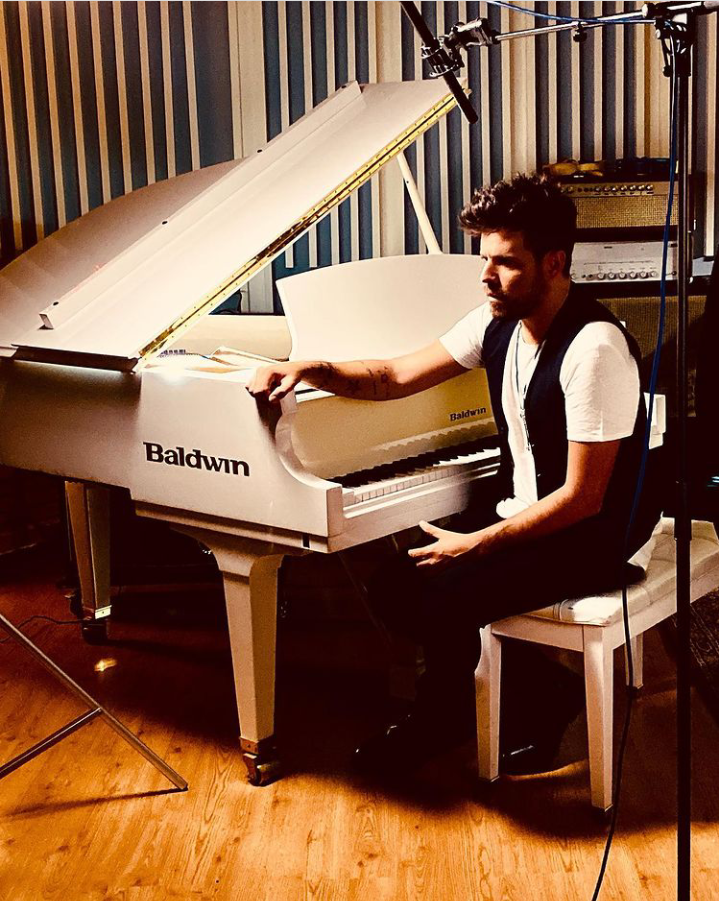 西班牙语歌手推荐1pablolopez