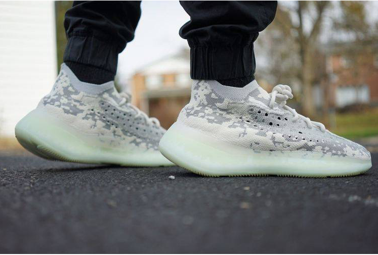 Adidas yeezy 380