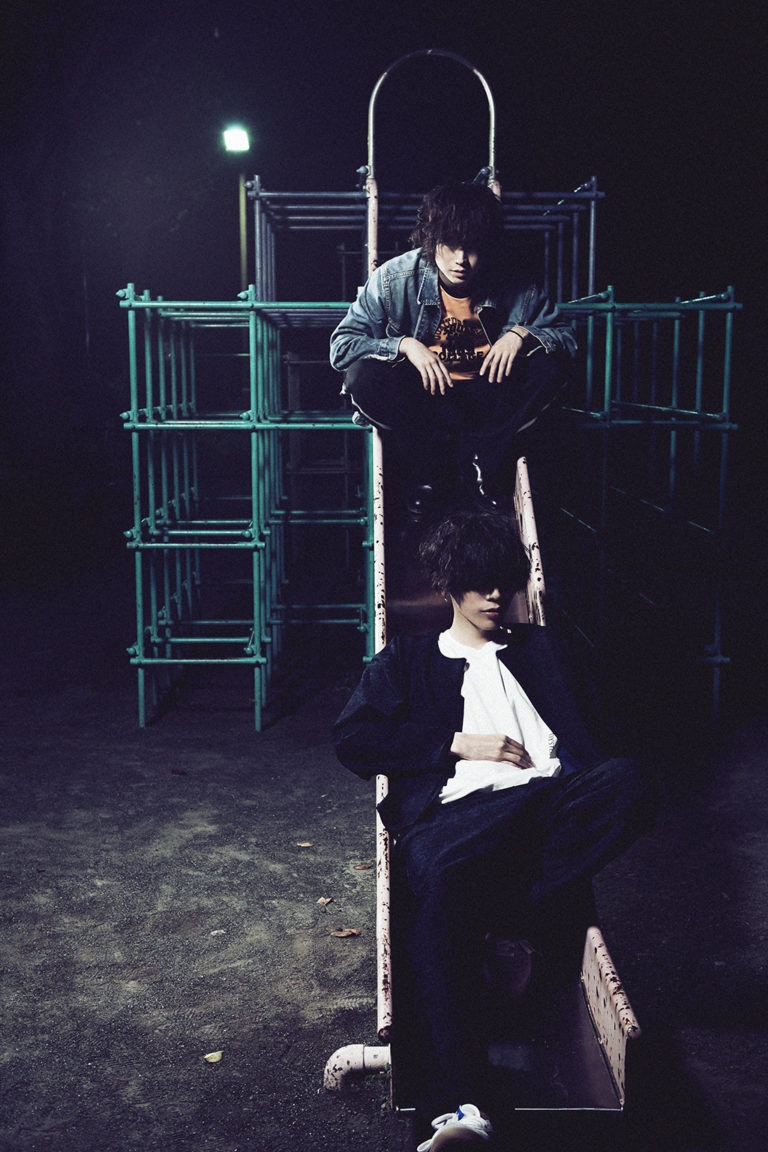 米津玄师–一位会画画唱歌作曲编舞的鬼才