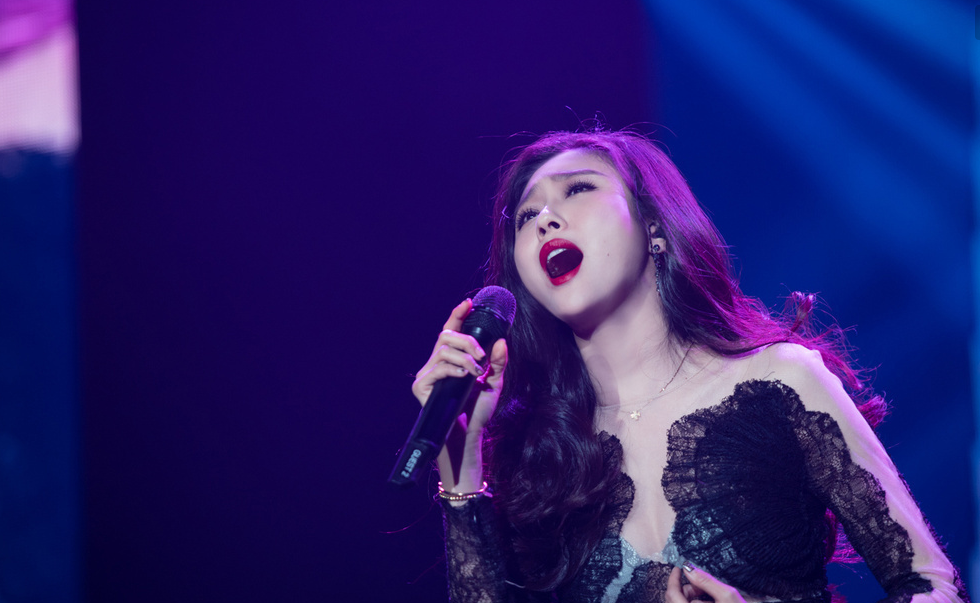 唱歌技巧;教你解决唱歌难听的一个换气技巧,快