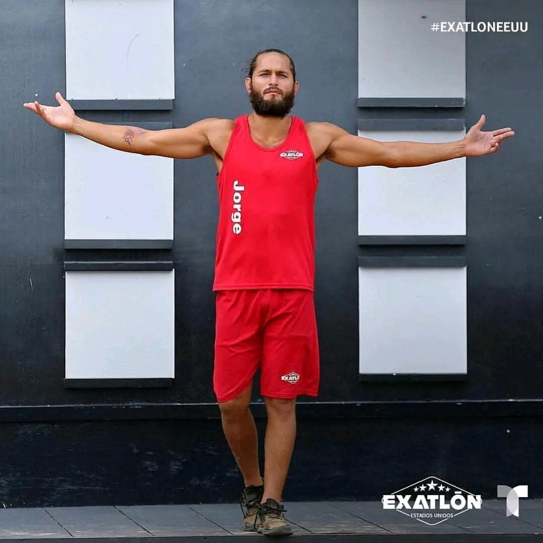 豪尔赫·马斯维达尔,职业战绩35胜17负,16 ko,2 降伏.