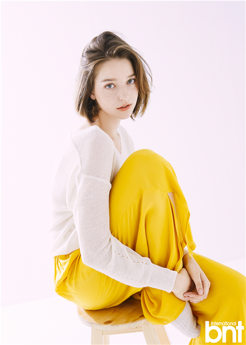 俄罗斯模特angelinadanilova拍摄bnt写真展现出清纯少女太唯美了