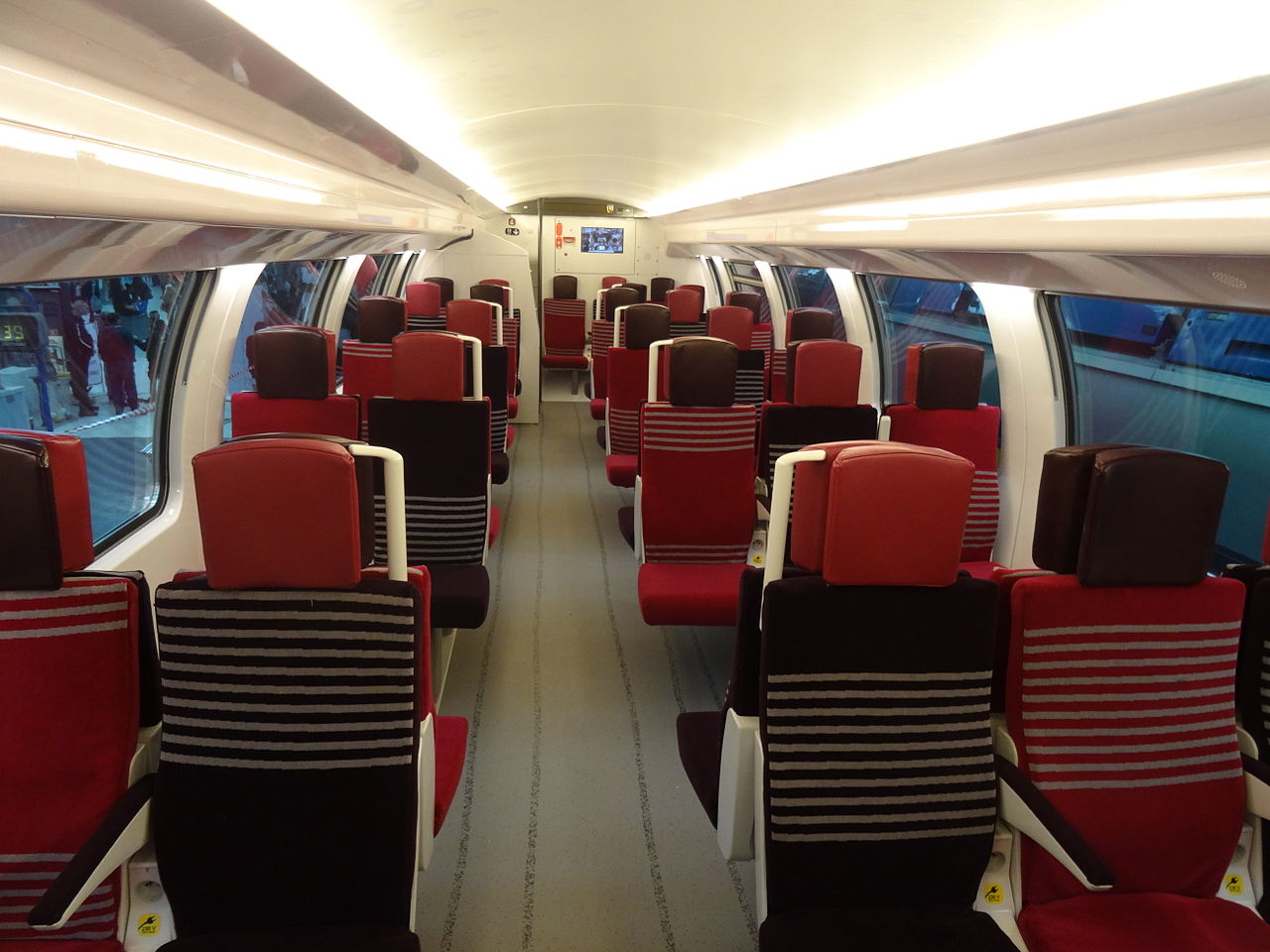 设备扔到车顶上——庞巴迪regio 2n系列动车组列车