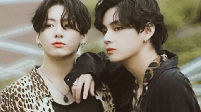 【防弹少年团bts/田柾国/金泰亨】在试衣间里上演的暧昧场景