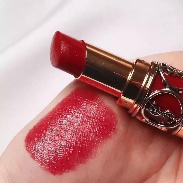 今年YSL最新、最火的几款色号你集齐了吗?