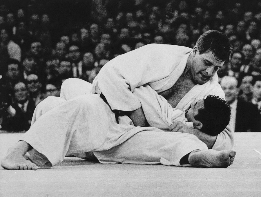 奥运与职摔 一 震撼日本的全民公敌 哔哩哔哩