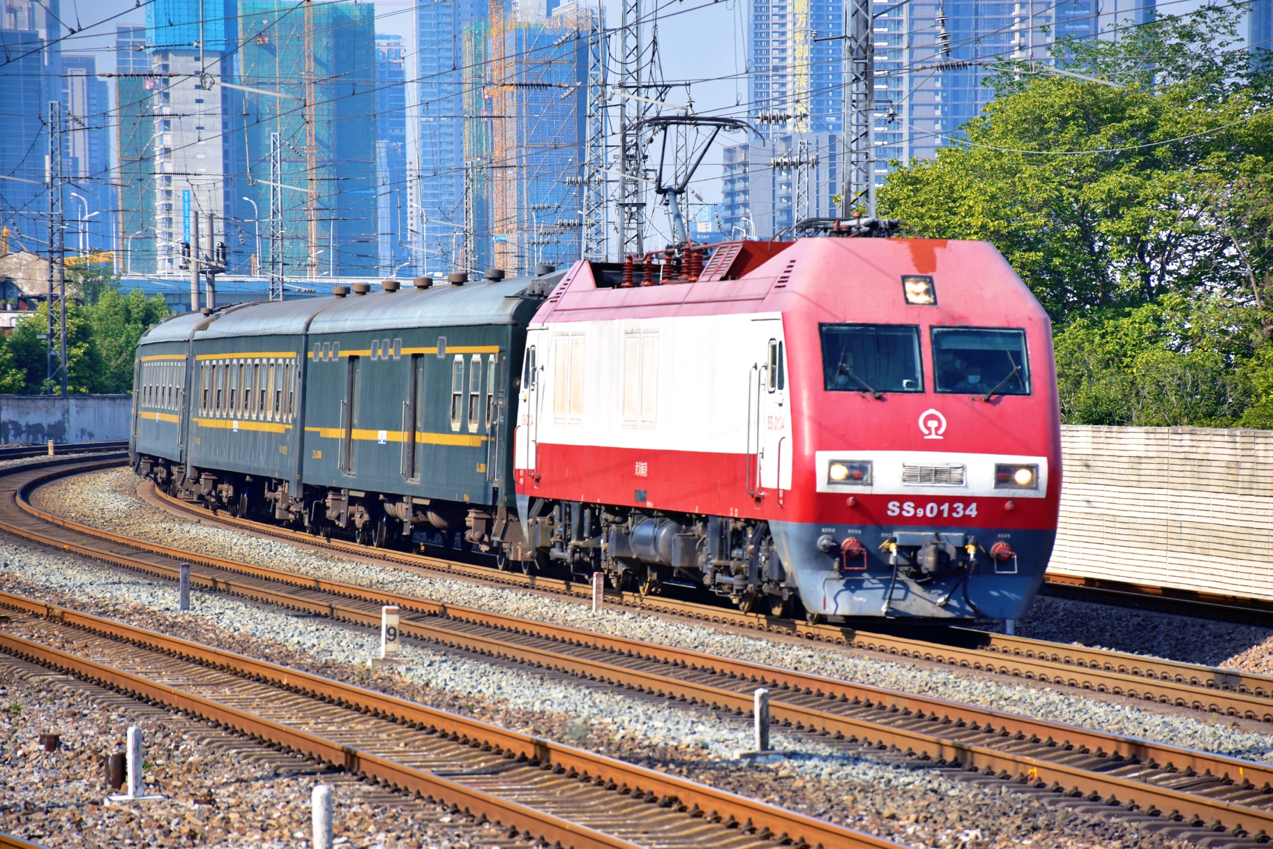 t180 广州—济南(武局南段ss9g—0134)