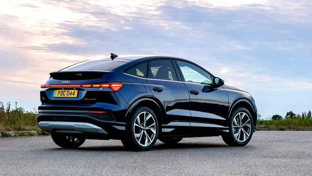 颜值即正义 奥迪q4 E Tron Sportback电动双门轿跑车 哔哩哔哩