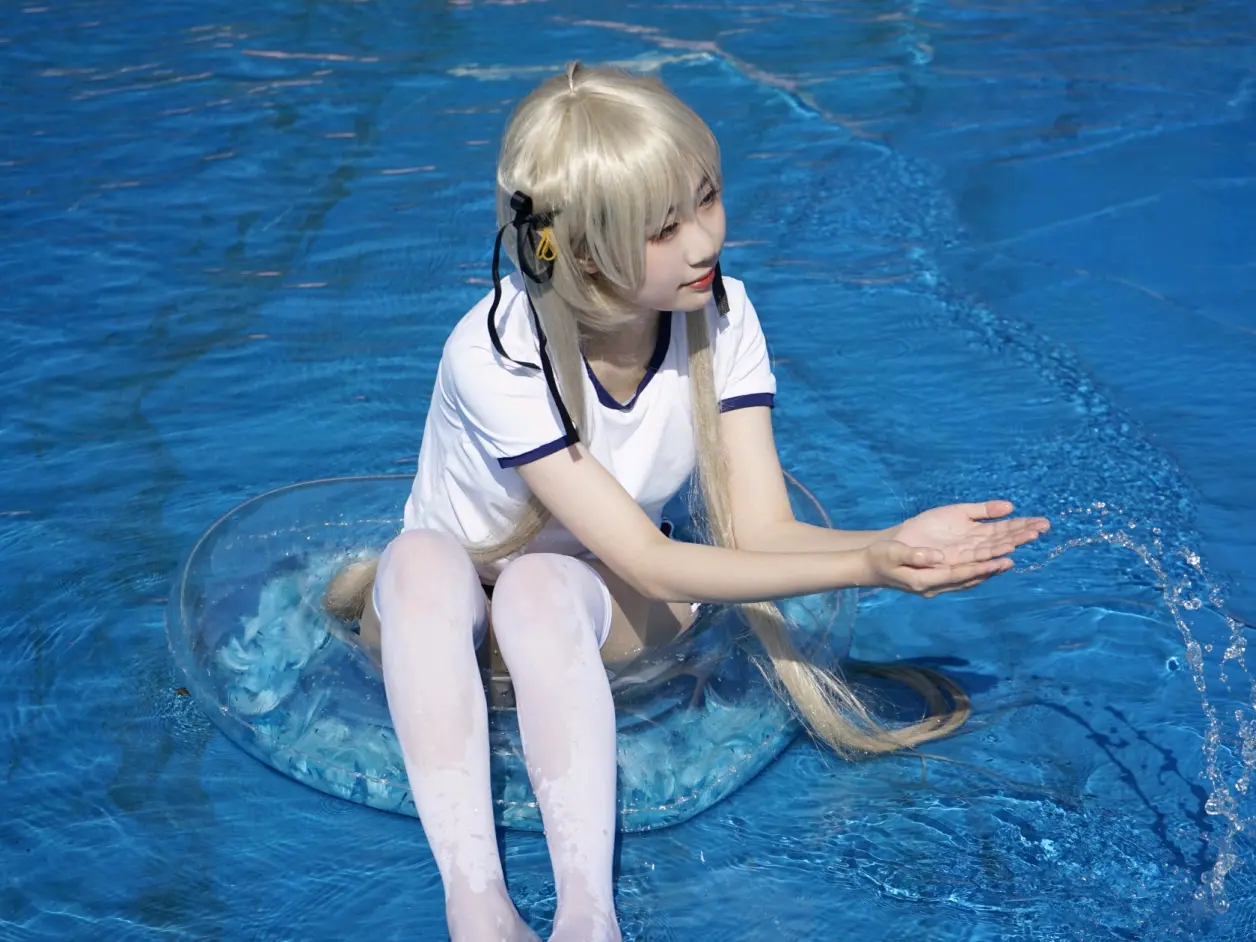 cos|水上乐园之穹妹 - 哔哩哔哩
