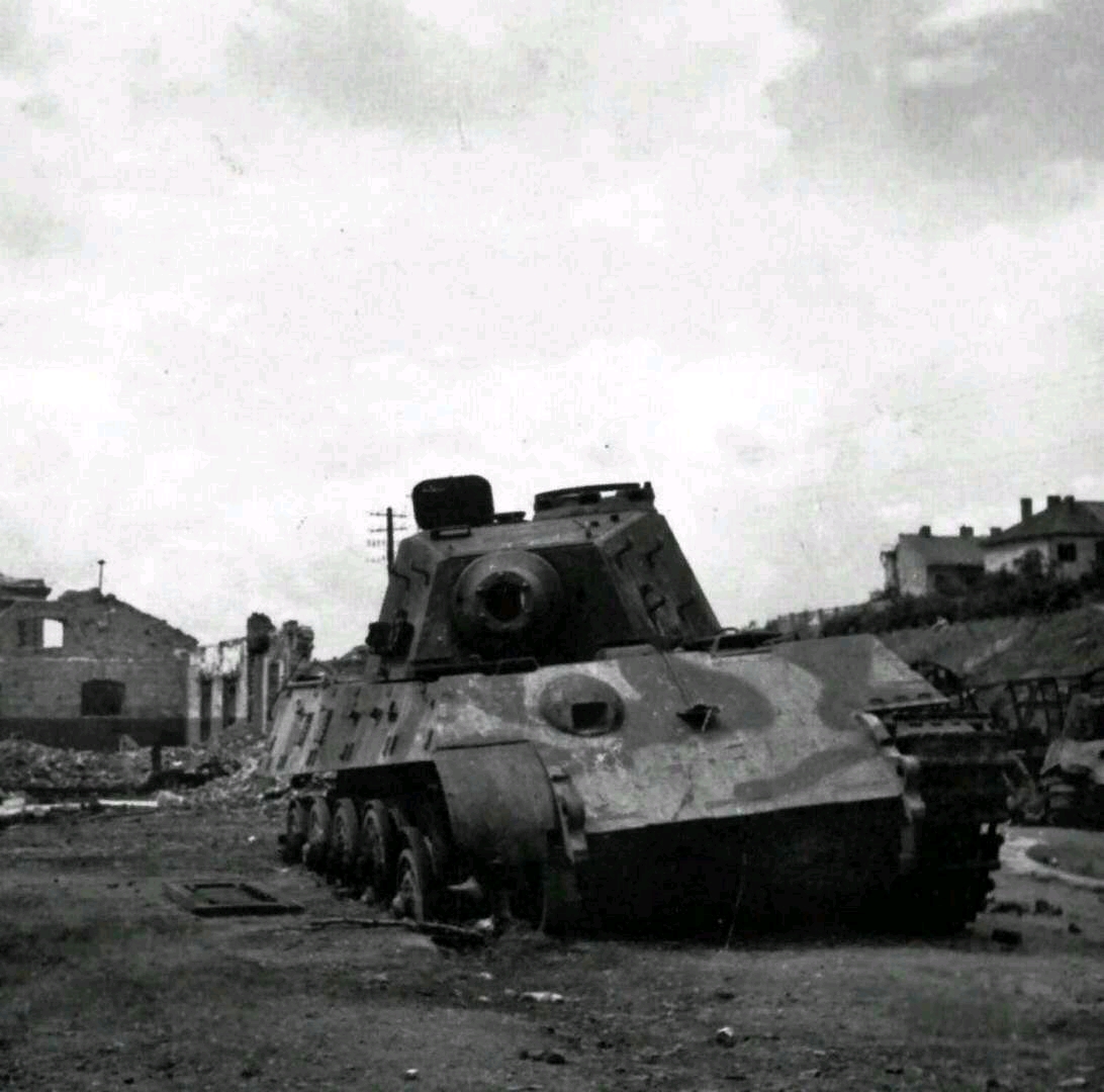 二战期间被击毁的各国坦克