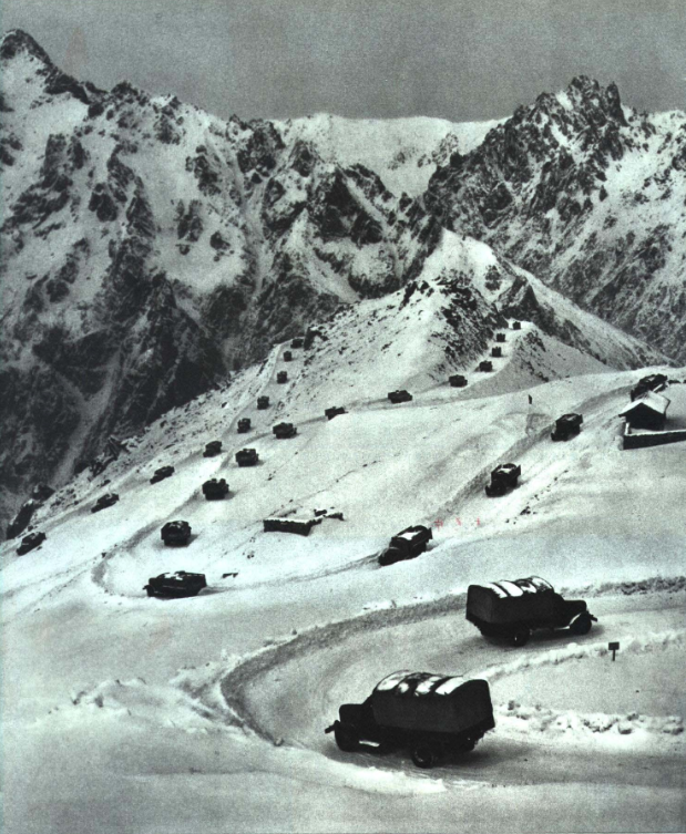 老照片 60年代风雪高原汽车兵