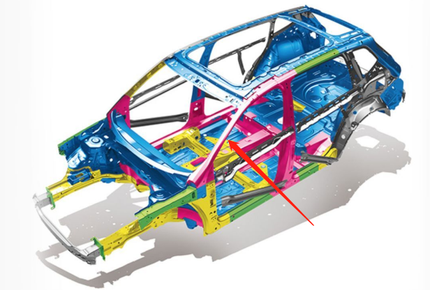 全车的检测发现基本都有钣金喷漆的情况,其中左侧a柱数值达到了924μm