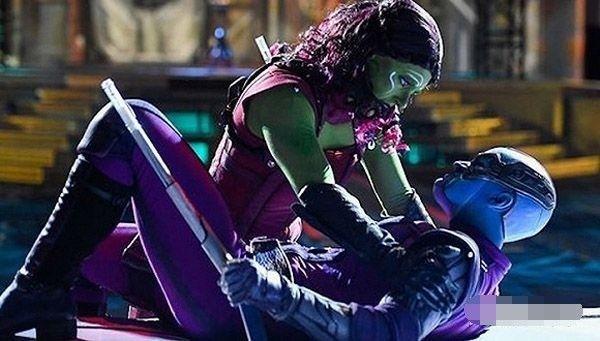 弑父弑母,被儿子哥哥追杀…终于知道灭霸为什