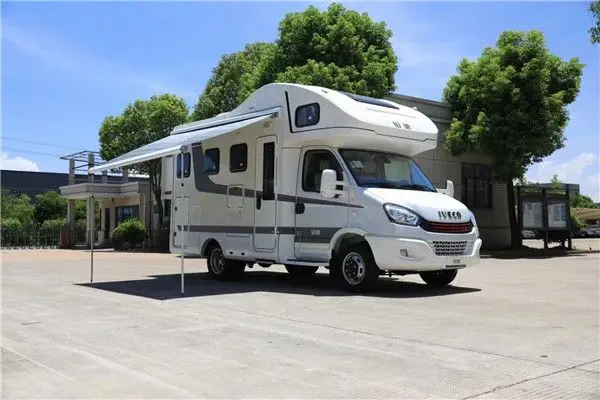 铂驰旅行家依维柯房车,高端商务典范开启完美旅行 - 哔哩哔哩