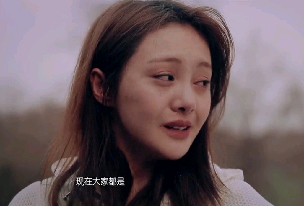 郑爽成劣迹艺人退圈十余载魔幻演艺之路戛然而止