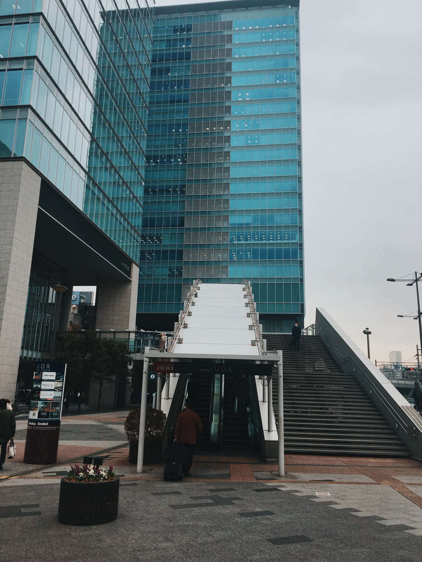 我的关西东京之旅7—涩谷公共广场·明治神宫·新宿电影院