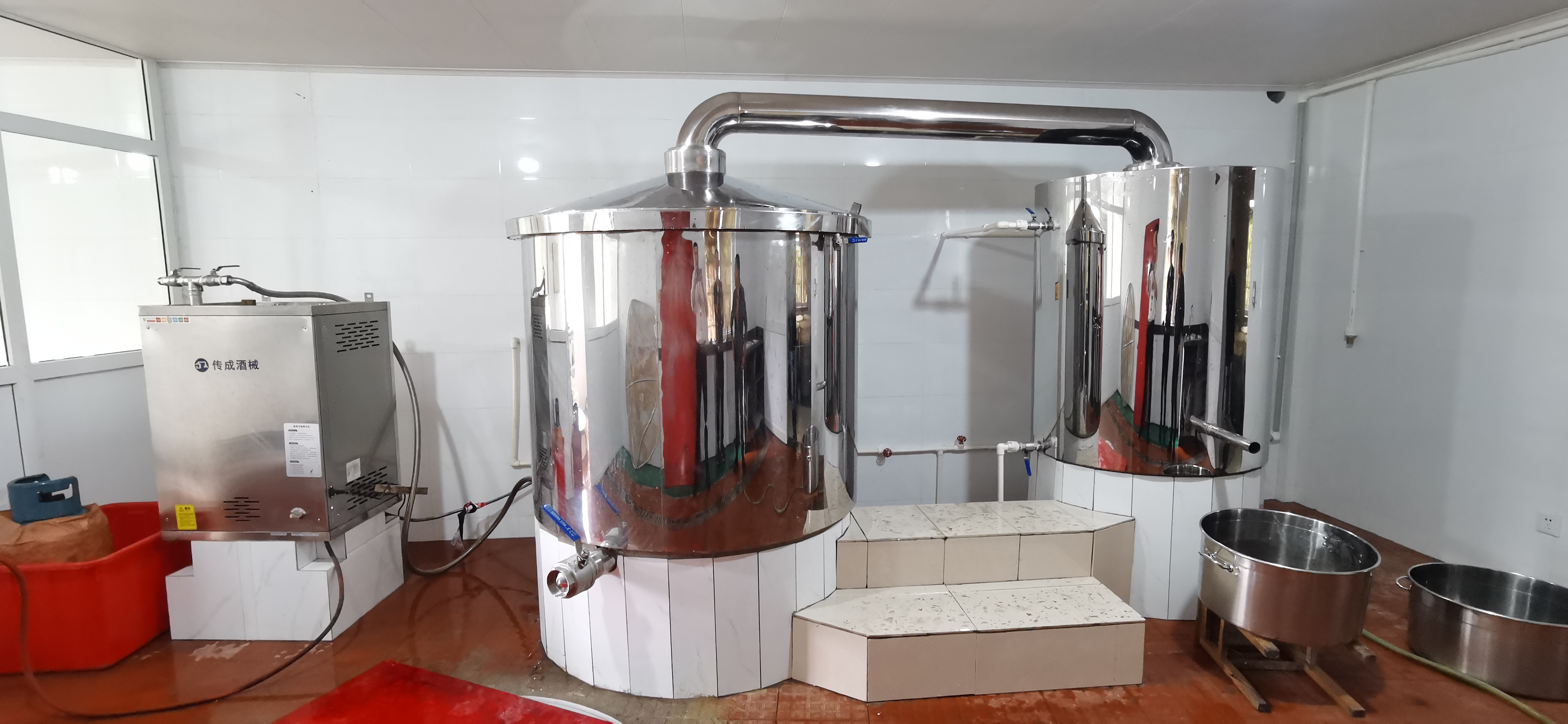传成尹老师 告诉你开一个小作坊需要哪些烤酒设备