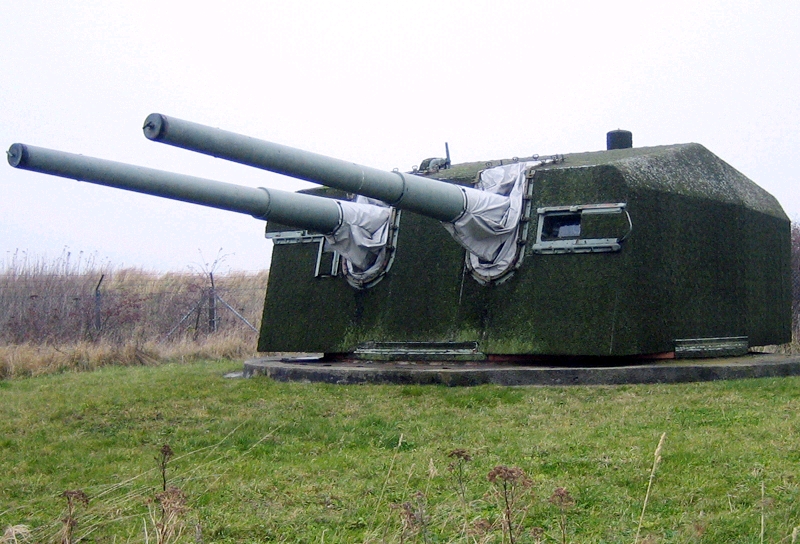 15 Cm Gun 15 Cm Gun