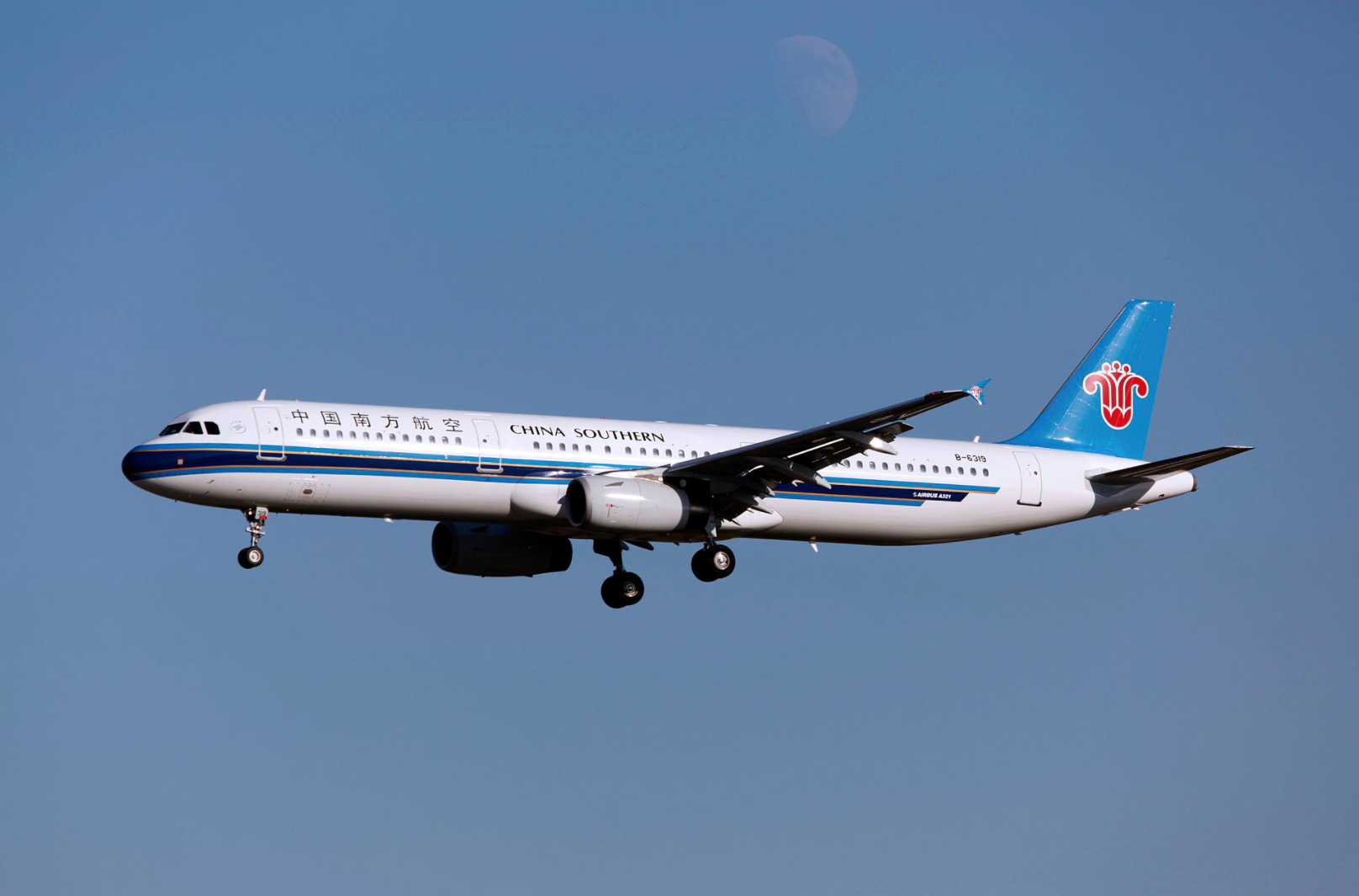 重庆航空引进中国民航首架A321neo ACF构型飞机
