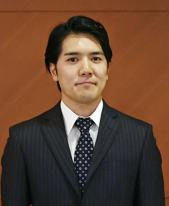 驸马爷上岸啦！小室圭三战法考合格，终于可以在纽约和日本公主长住 哔哩哔哩