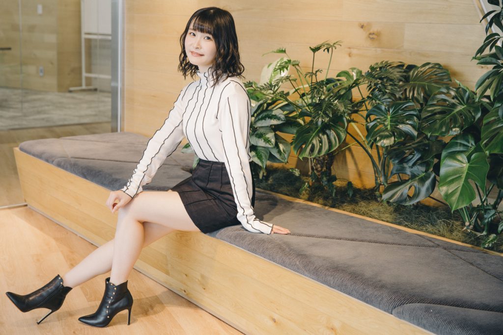 「想在新的领域挑战任何事情」/声优·相良茉优的采访 哔哩哔哩