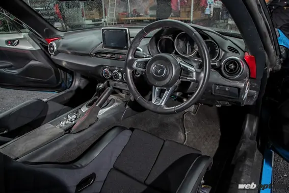 改装案例 世界首辆 移植转子引擎的nd型马自达mx 5 哔哩哔哩