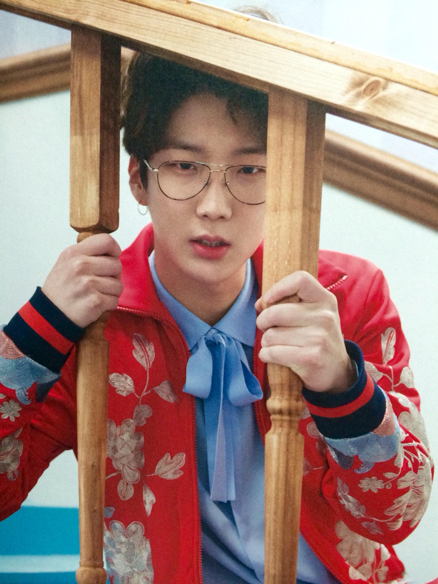 WINNER成员李胜勋被爆出涉嫌参与B.I金韩彬聊