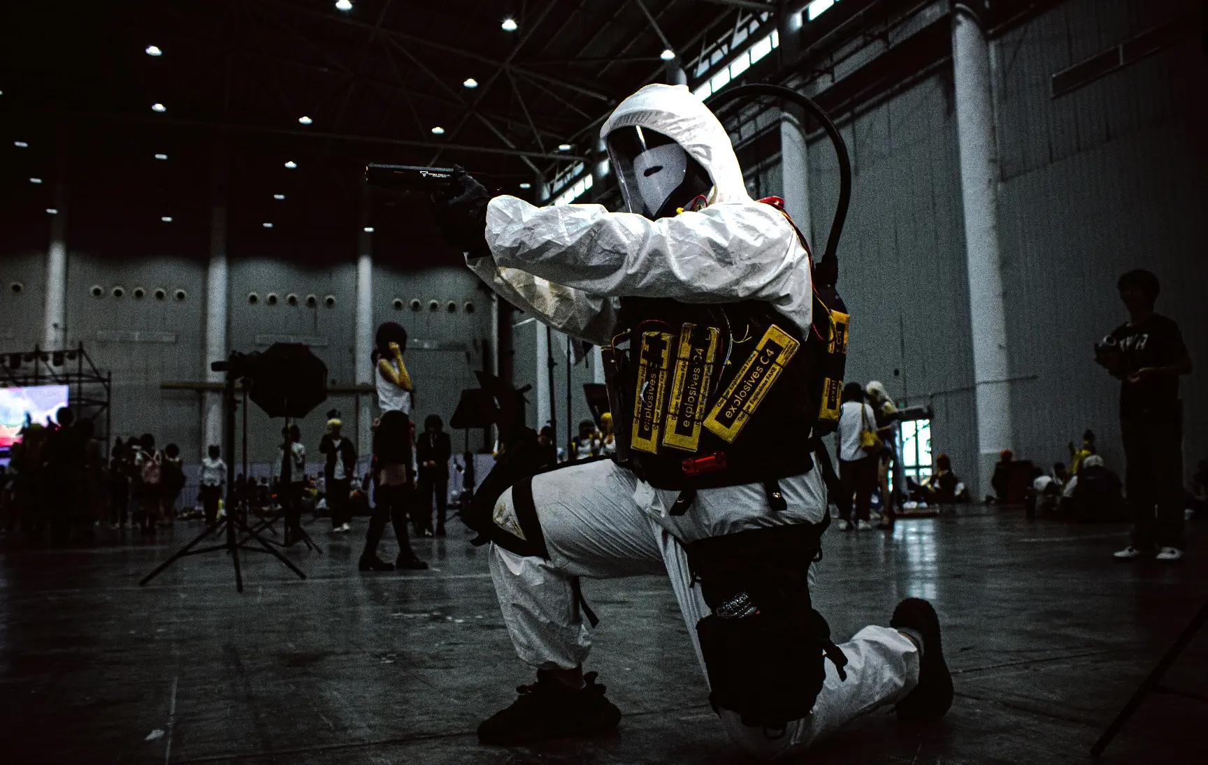 彩虹六号cos 白面具/自爆哥