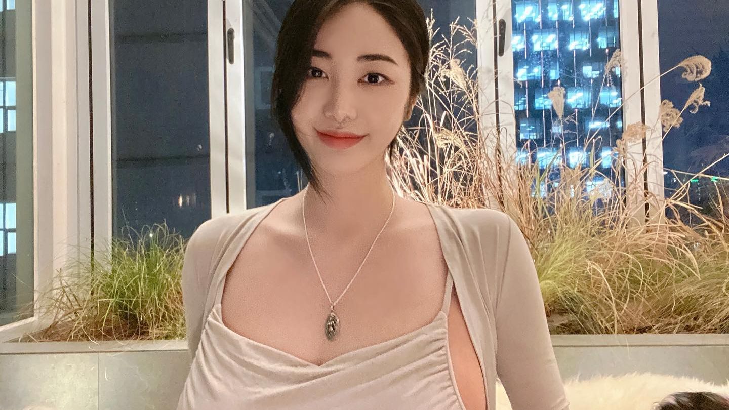 超凶悍韩国女神崔夏琳 细腰蜜桃臀阳光又性感 - 哔哩哔哩