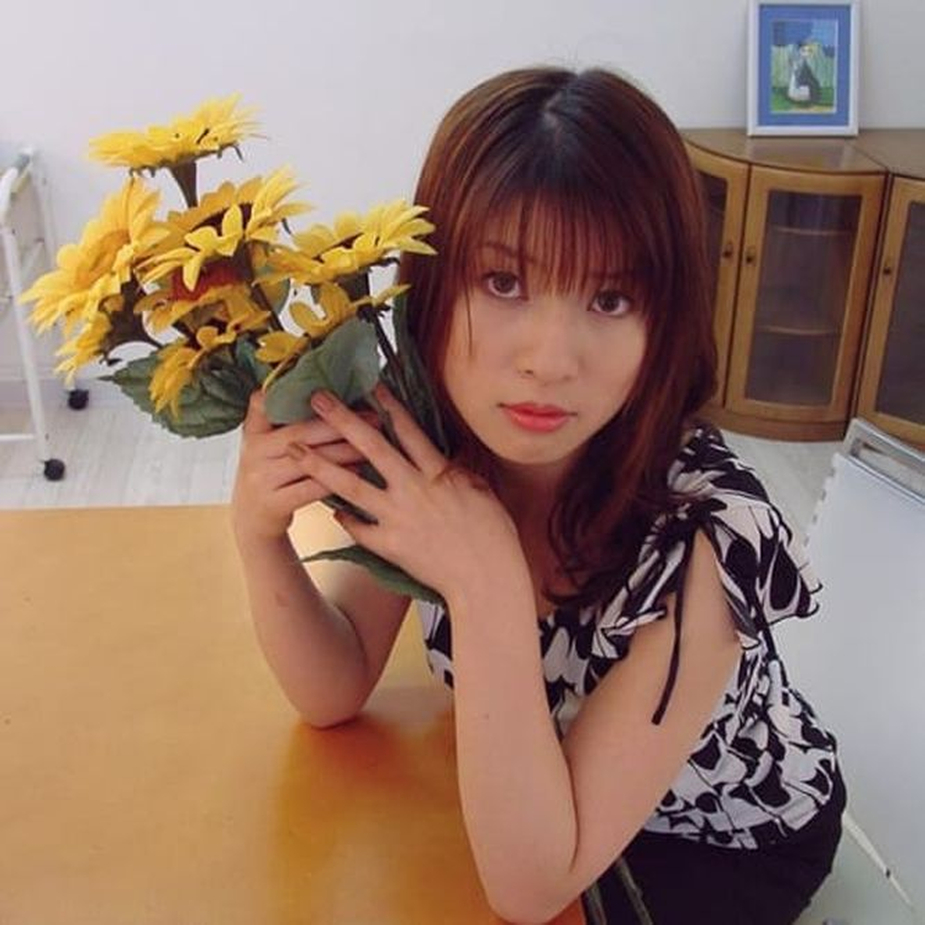 白石ひより(白石日和)(上篇),没有头衔的新人! 哔哩哔哩 白石ひより(白石日和)(上篇),没有头衔的新人! 哔哩哔哩