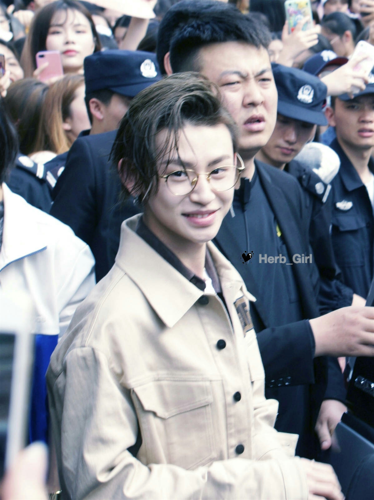 <小鬼X你></p></a>因为你在啊