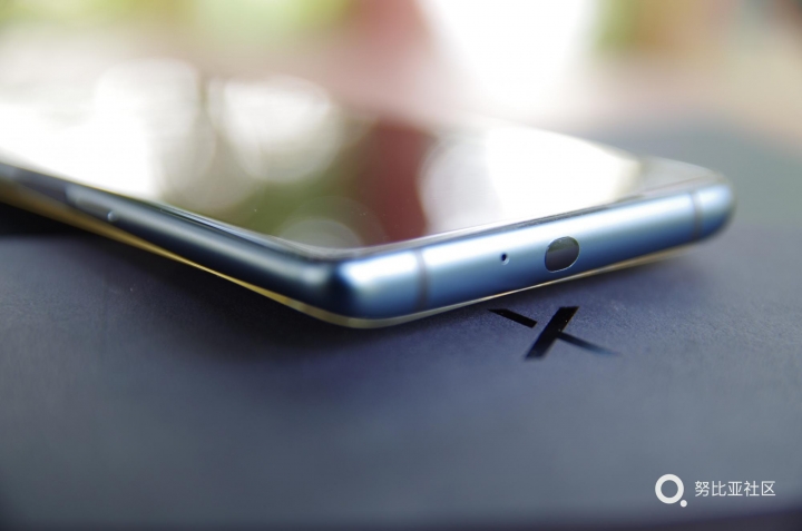 努比亚X 8+128G深空灰版本开箱图赏