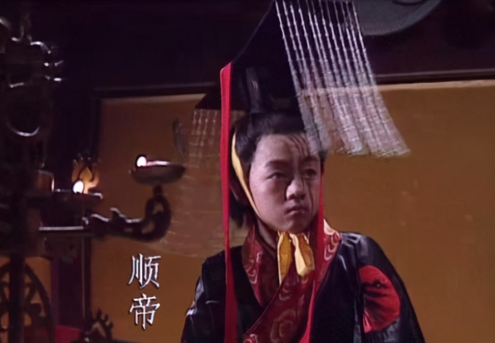 富尚品三国:2东汉外戚,宦官专权的根本原因