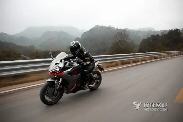 22年值得期待的400cc级仿赛 八仙过海各显神通 哔哩哔哩