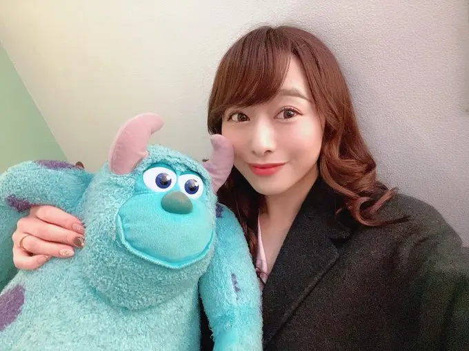 中文名:白石茉莉奈 外文名:鸠谷彩纱,しらいしまりな,shiraishimarina