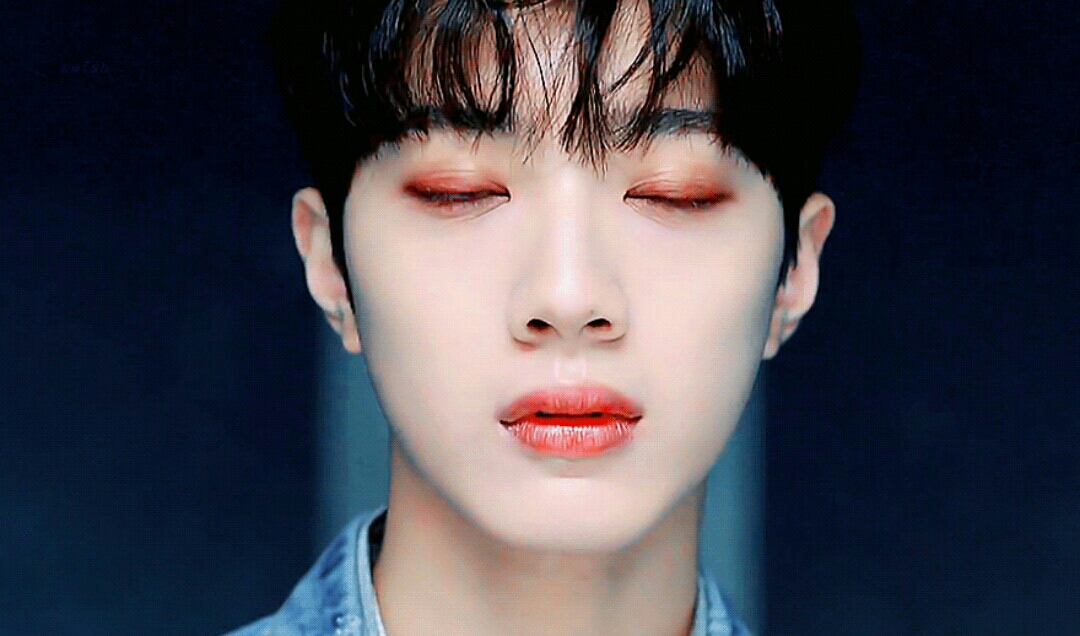 赖冠霖开微博回国发展 6小时快突破50万! 可盐