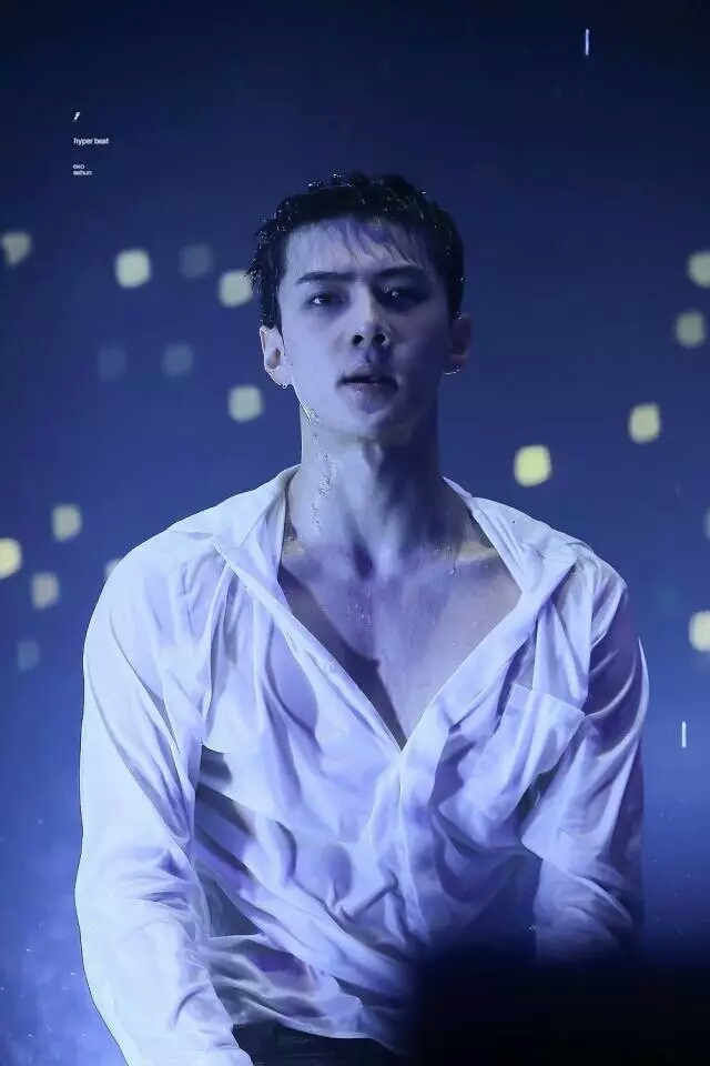 【exo】快穿拯救黑化病娇 11