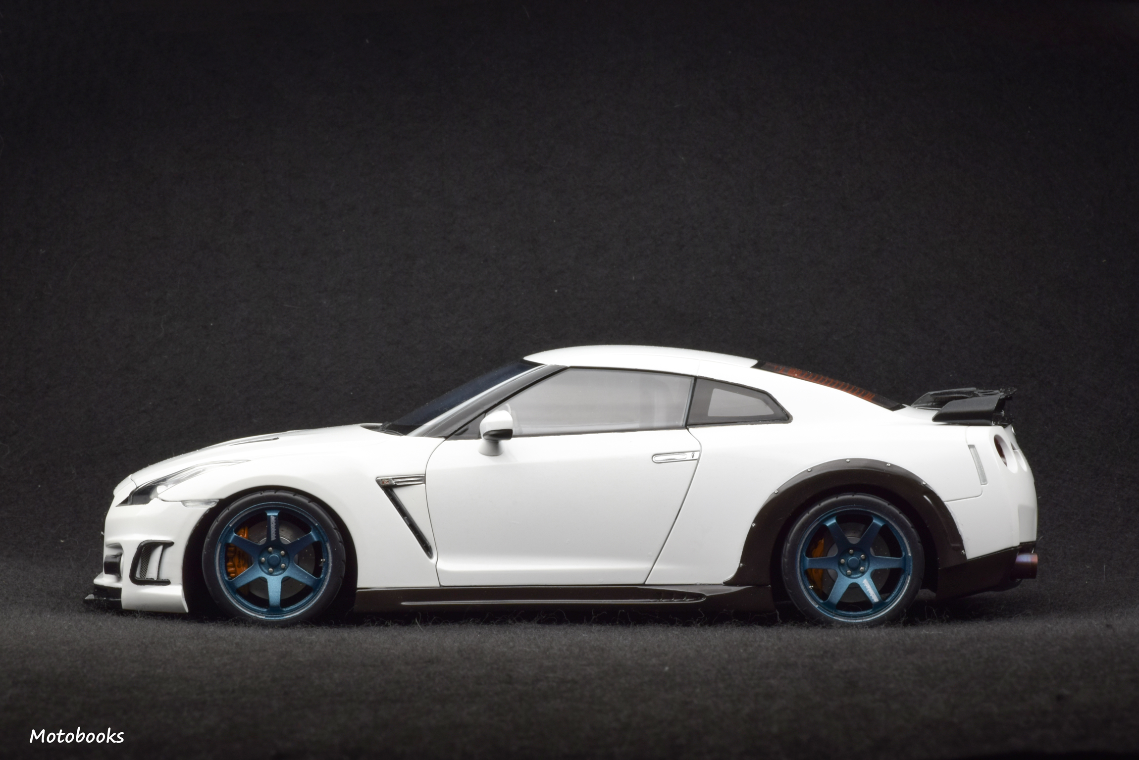 汽车模型 | 这不是宽体,这是 wald!玩家自改 autoart gtr35