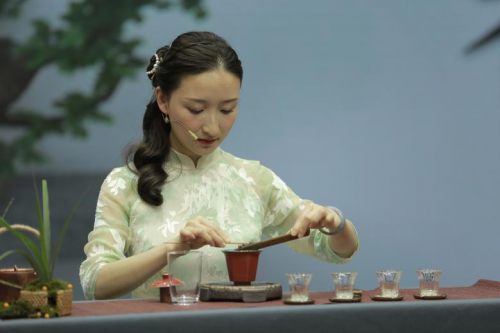荣耀之战山海无垠英德红茶第四季最美茶艺师30进10晋级赛的舞台星光