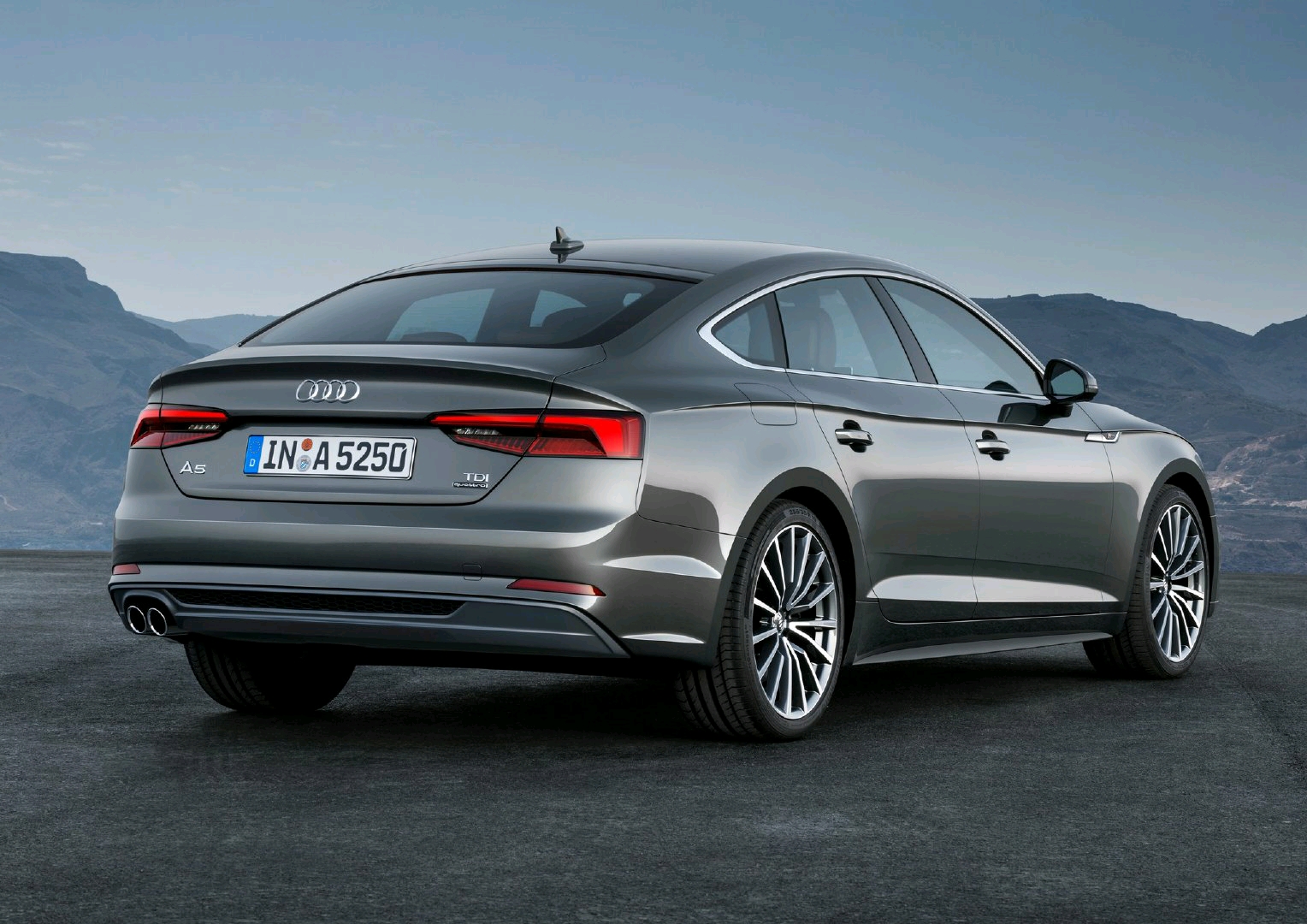 2017 奥迪 a5 sportback 2.0 tdi quattro s系列