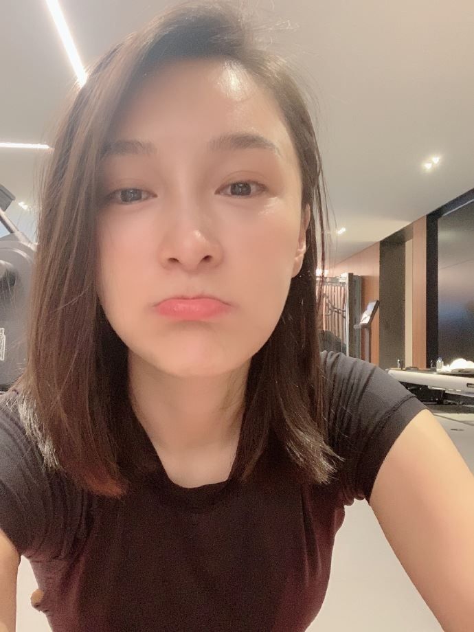 嫁豪门神隐15年,43岁琼瑶女星曝近况,冻龄神颜引全网热议