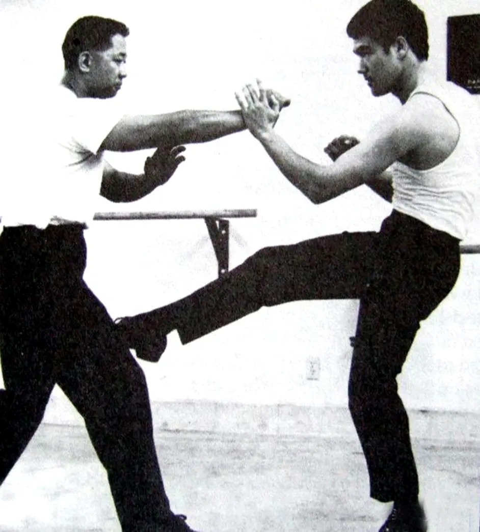 为道塾 朱老师说 截拳道 李小龙宗师的武道哲学和格斗科学 哔哩哔哩