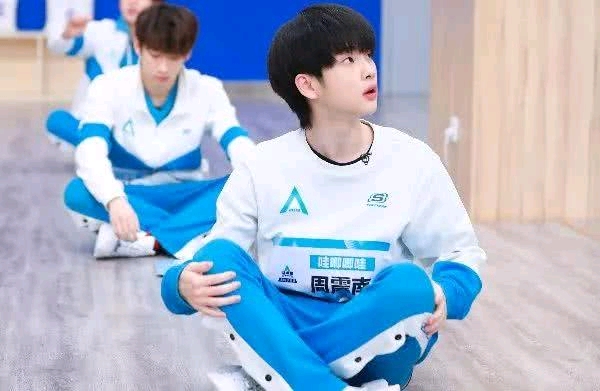 火箭少女真实身高体重曝光:身高普遍虚报3厘米