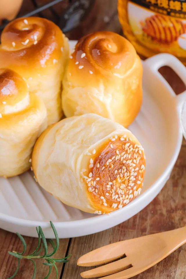 脆底蜂蜜面包,简单又好吃,赶快动手做起来